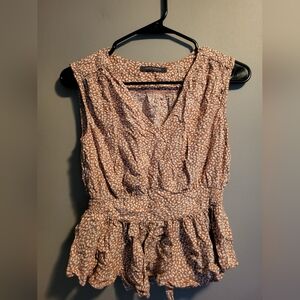Suzy Shier Sleeveless Blouse Size Medium